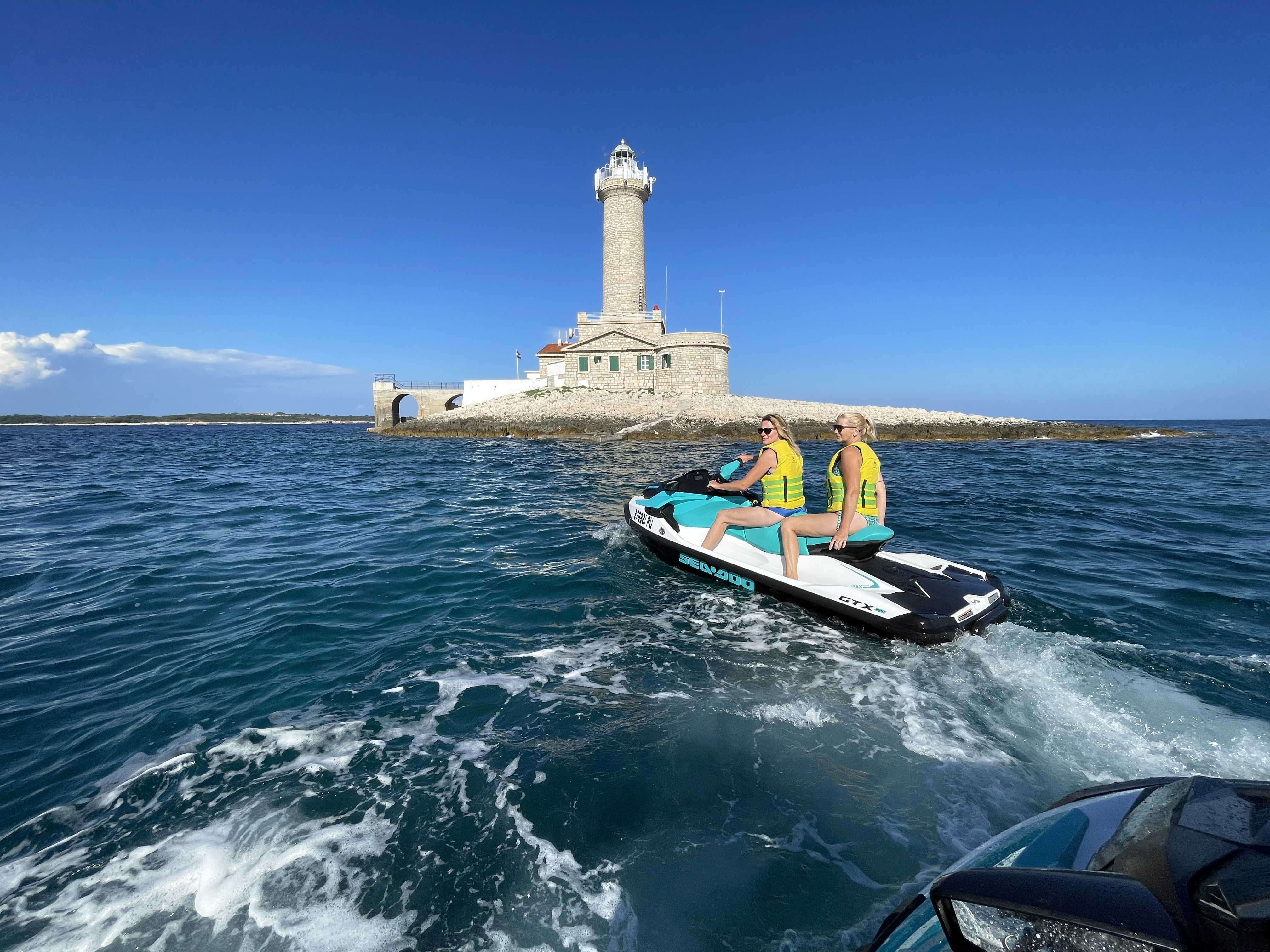 jetski safari tours medulin